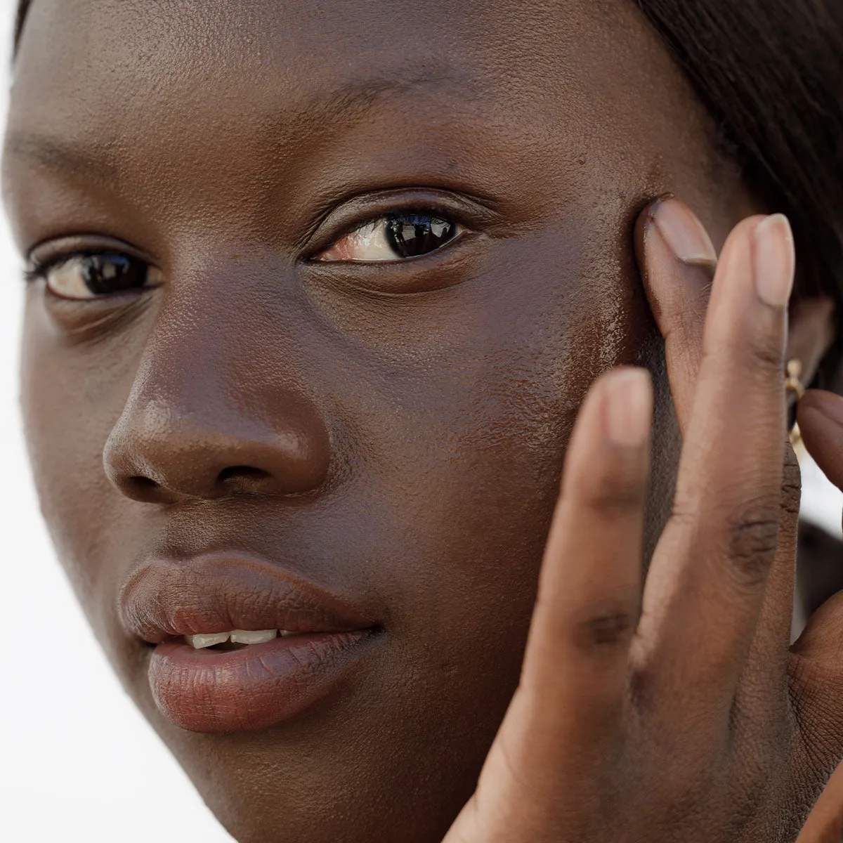 EYE OF HORUS - Skin Tint Serum Foundation