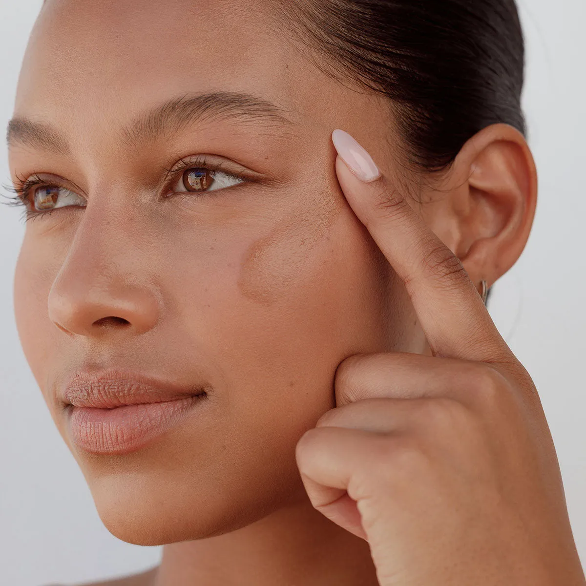 EYE OF HORUS - Skin Tint Serum Foundation