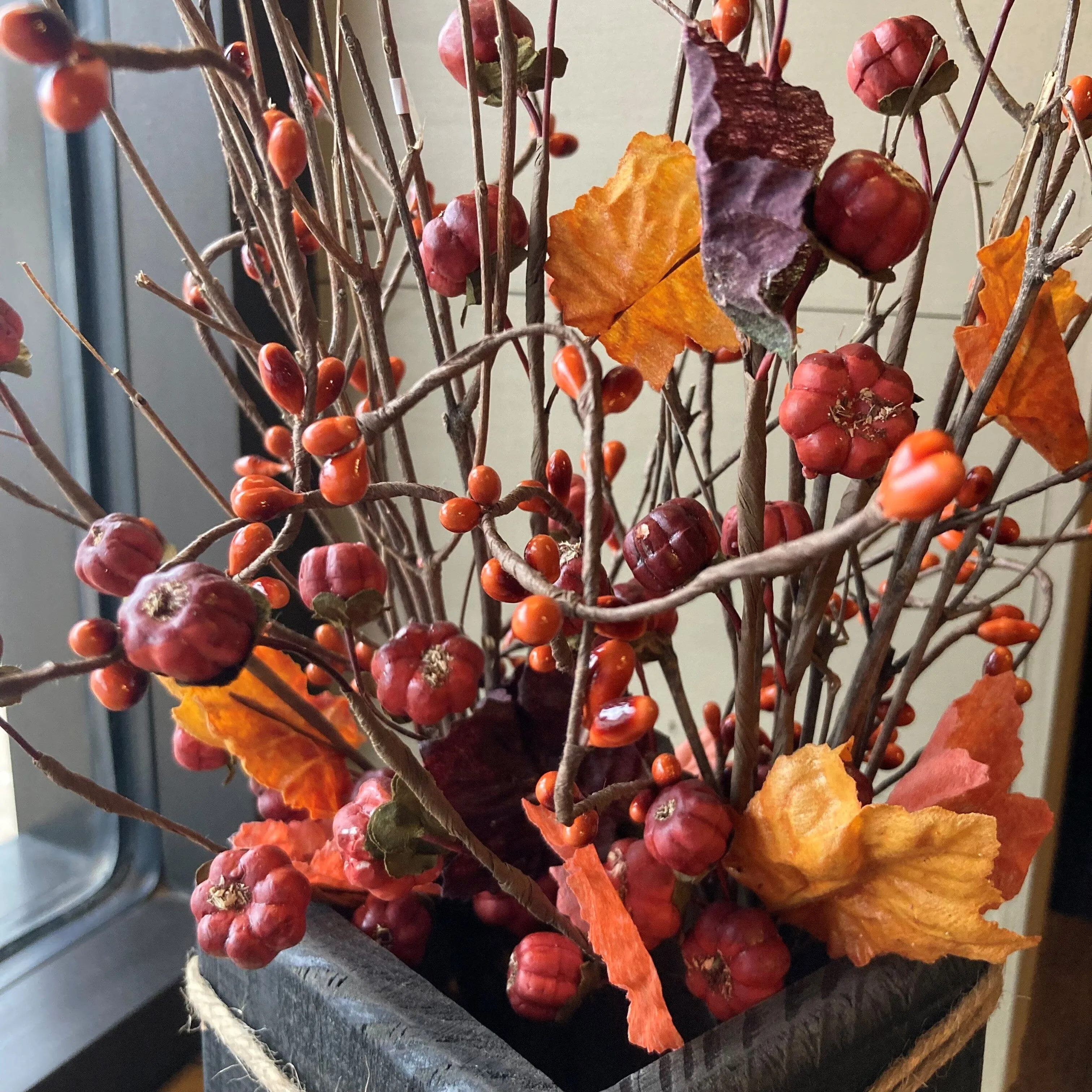 Pumpkin Pod Pick - 16"