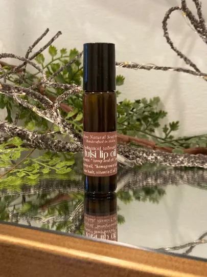 Tulsi Lip Oil |Organic Herbal Infused Lip Oil